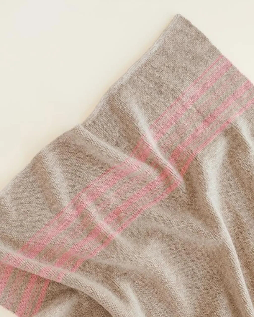 Hvid Deken Gilbert - Sand / Bubblegum - Discount