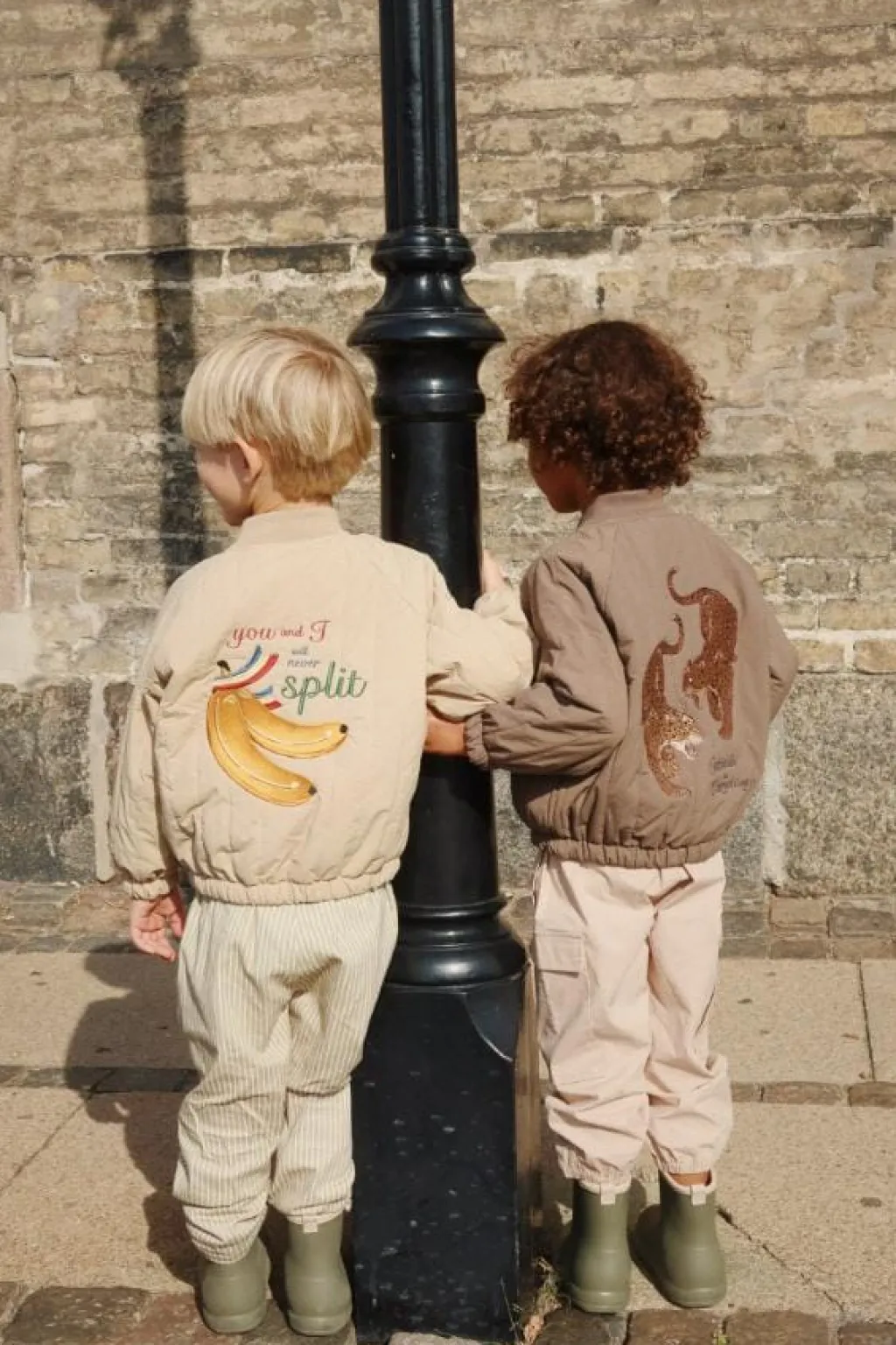 Konges Slojd Juno Bomberjas - Walnut -