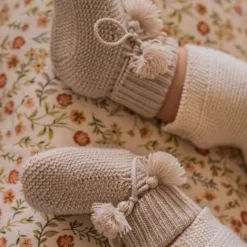 Gentil Coquelicot Knitted baby booties - Gris Perle - New