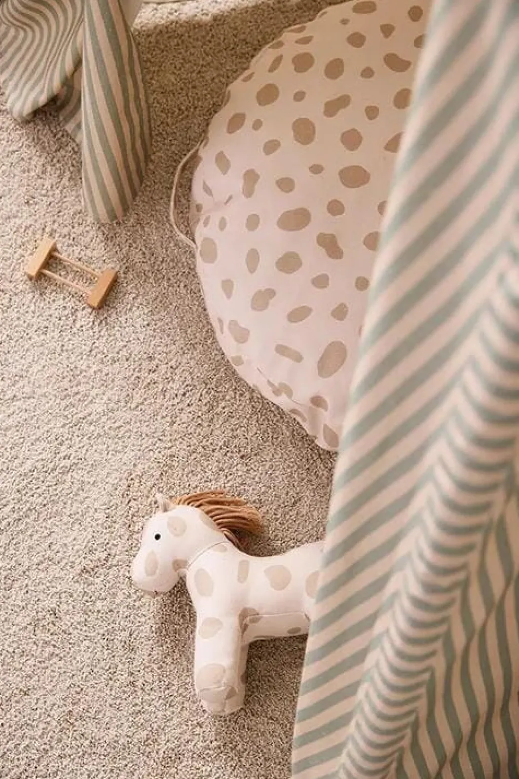 Kid's Concept Knuffel paard Dotty - Aiden - Best