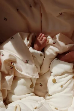 Konges Slojd New born onesie met kap - Lemon - Clearance