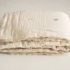 Gentil Coquelicot Quilted dekentje - Handgeborduurd met zwaluwen - Discount