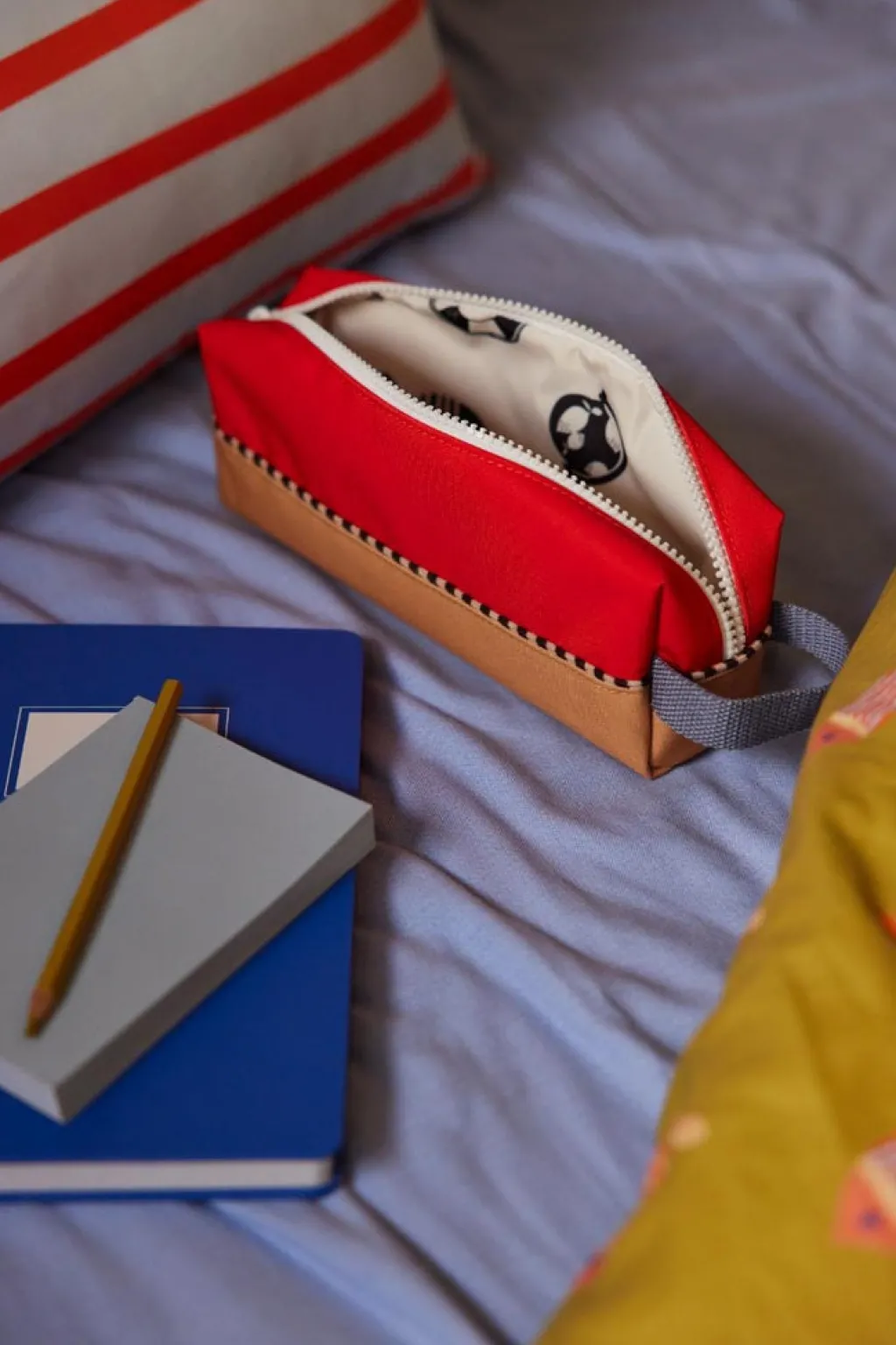 Sticky Lemon Trousse à crayons - Wonders Red hat + Jane beige - Sale