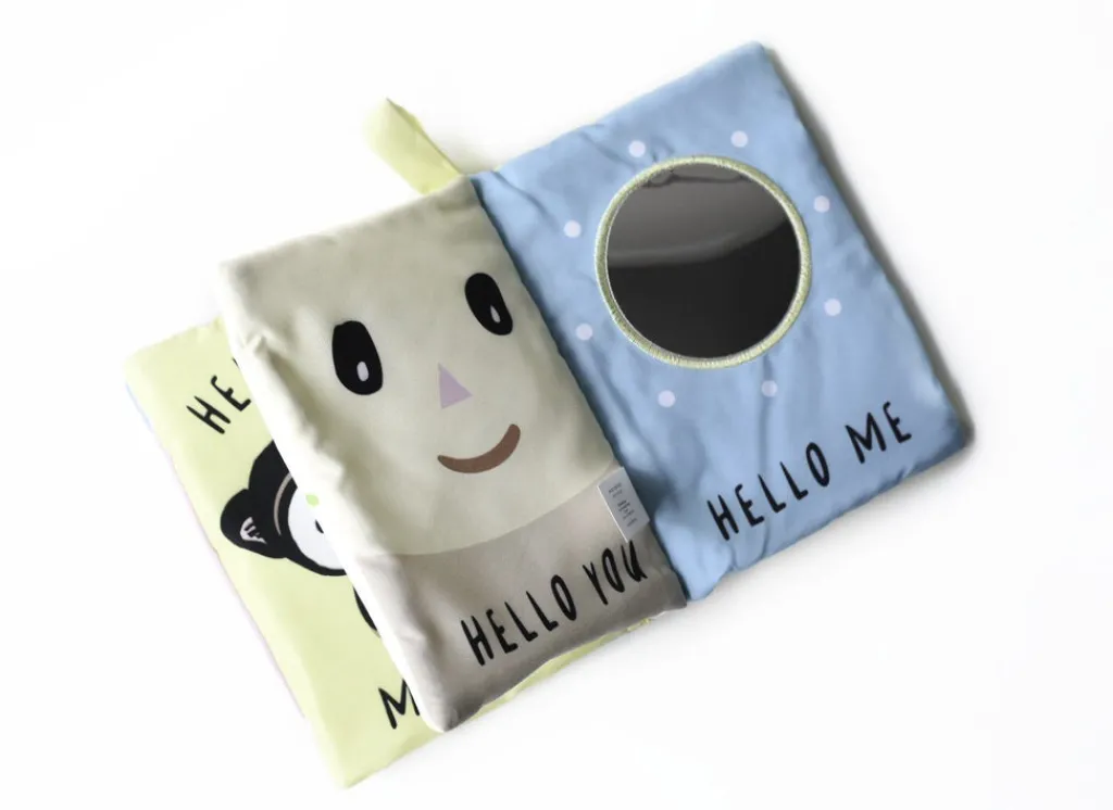 Wee Gallery Zacht babyboekje - Hello you, Hello me - Clearance